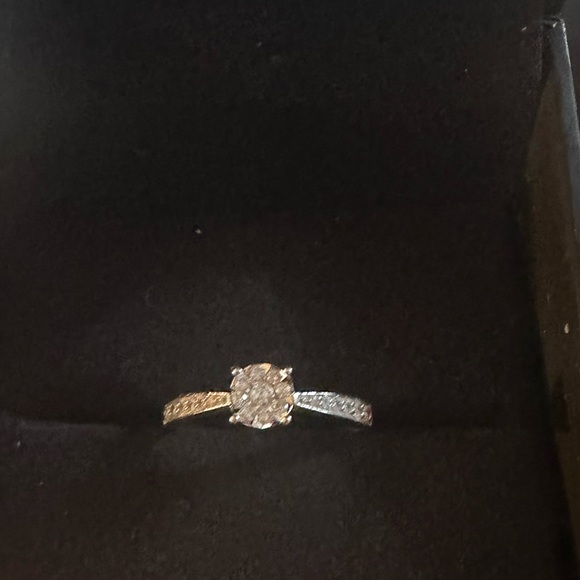 Promise ring - Picture 2 of 2